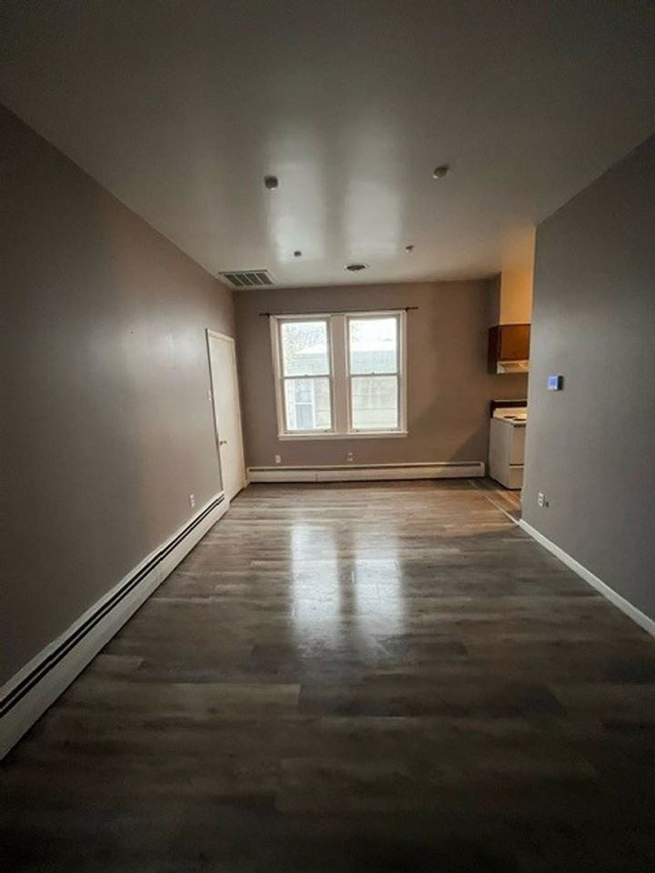 232 W Catawissa St Apt 2nd #3 - Photo 5 of 10