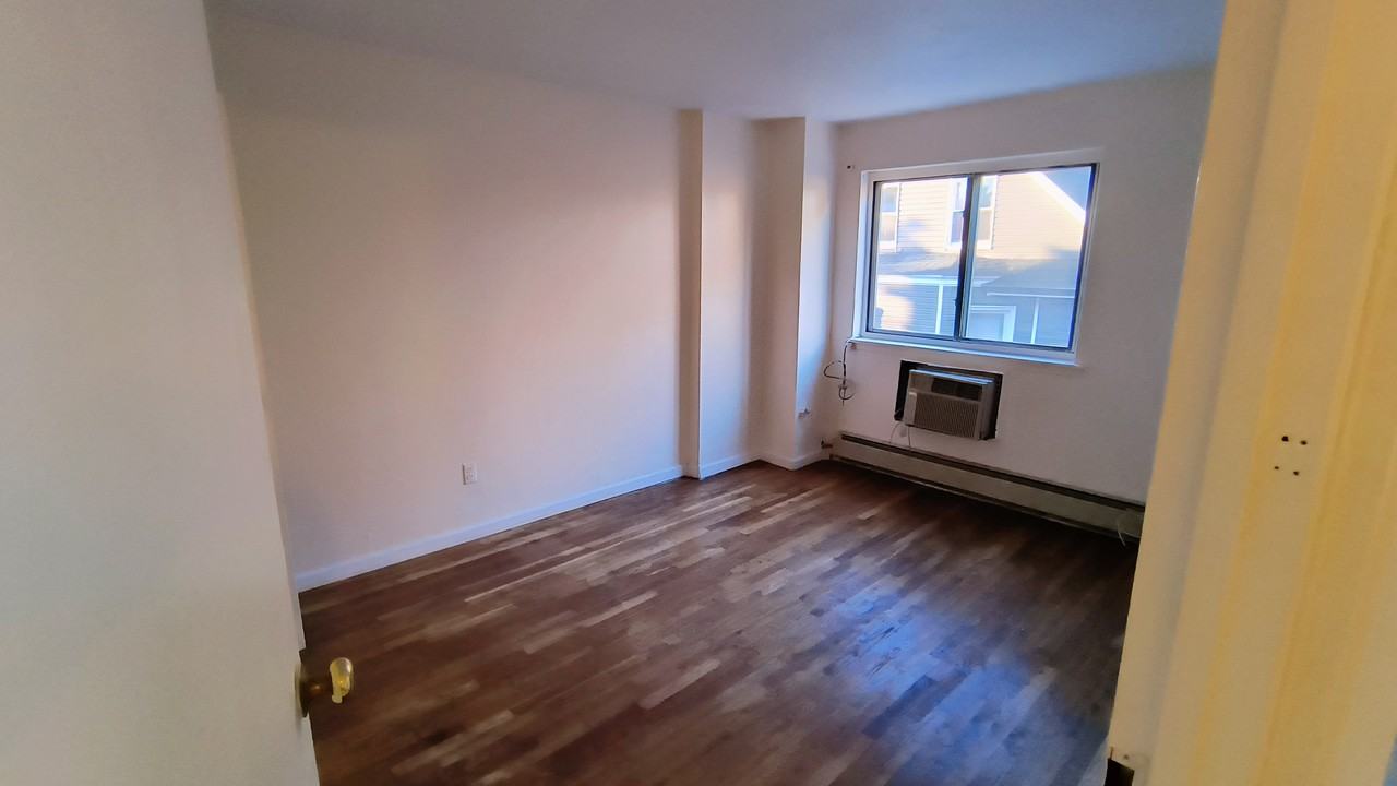 323 Avenue C #3FL - Photo 7 of 9