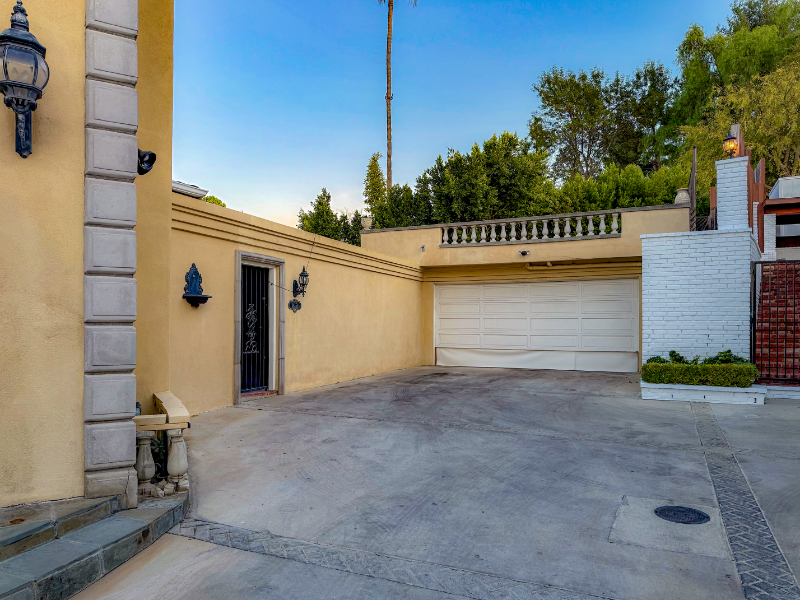 14558 Valley Vista Blvd - Photo 3 of 44