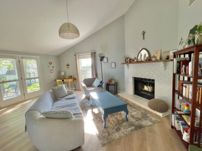 209 Hutchins Dr - Photo 7 of 24