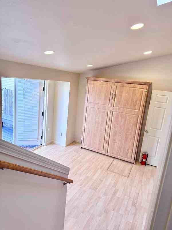 7528 20th Ave Ne - Photo 3 of 11