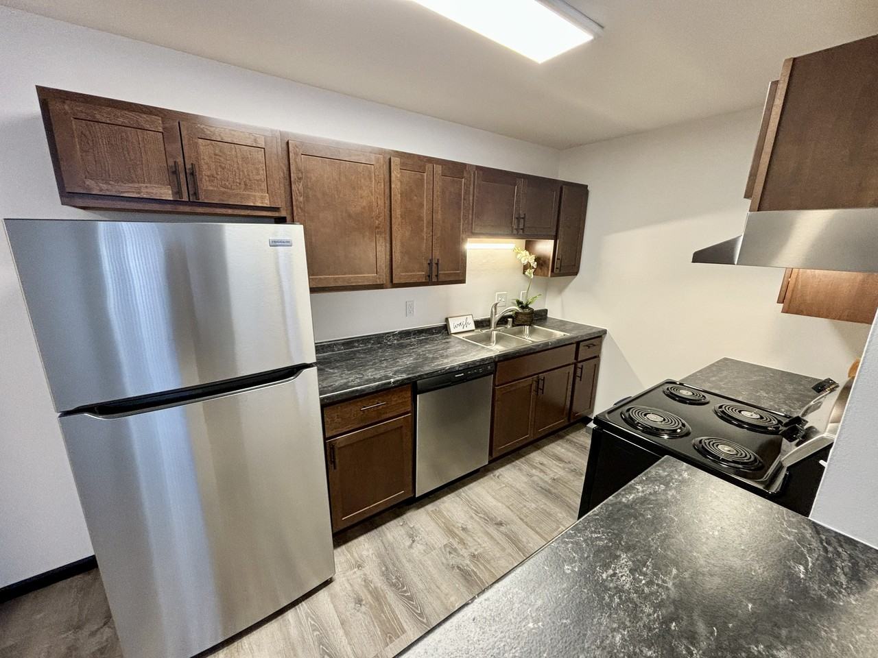 625 West Badger Road #13 - Photo 5 of 10