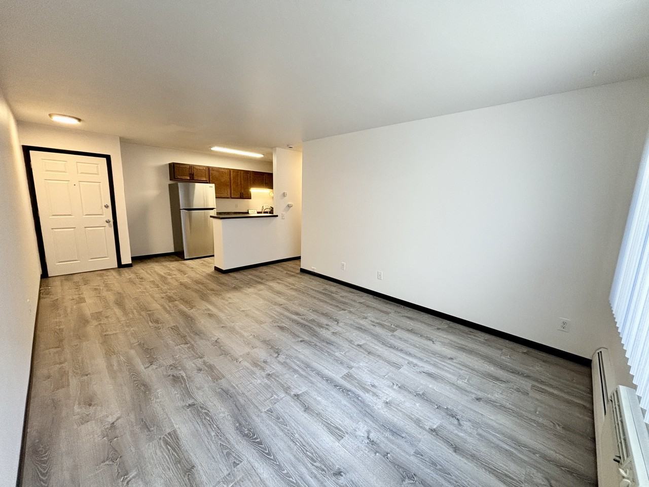 625 West Badger Road #13 - Photo 4 of 10