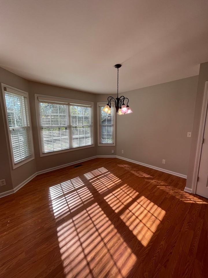 122 Saddle Creek Cir - Photo 2 of 16