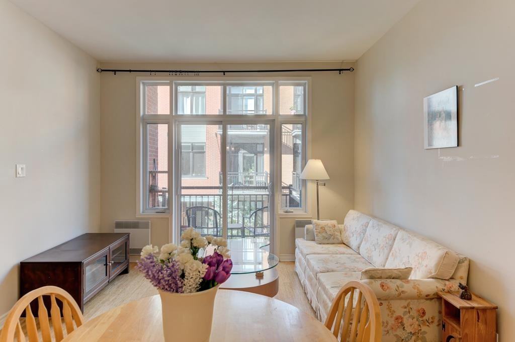 2224 Rue Victoria #5 - Photo 2 of 18