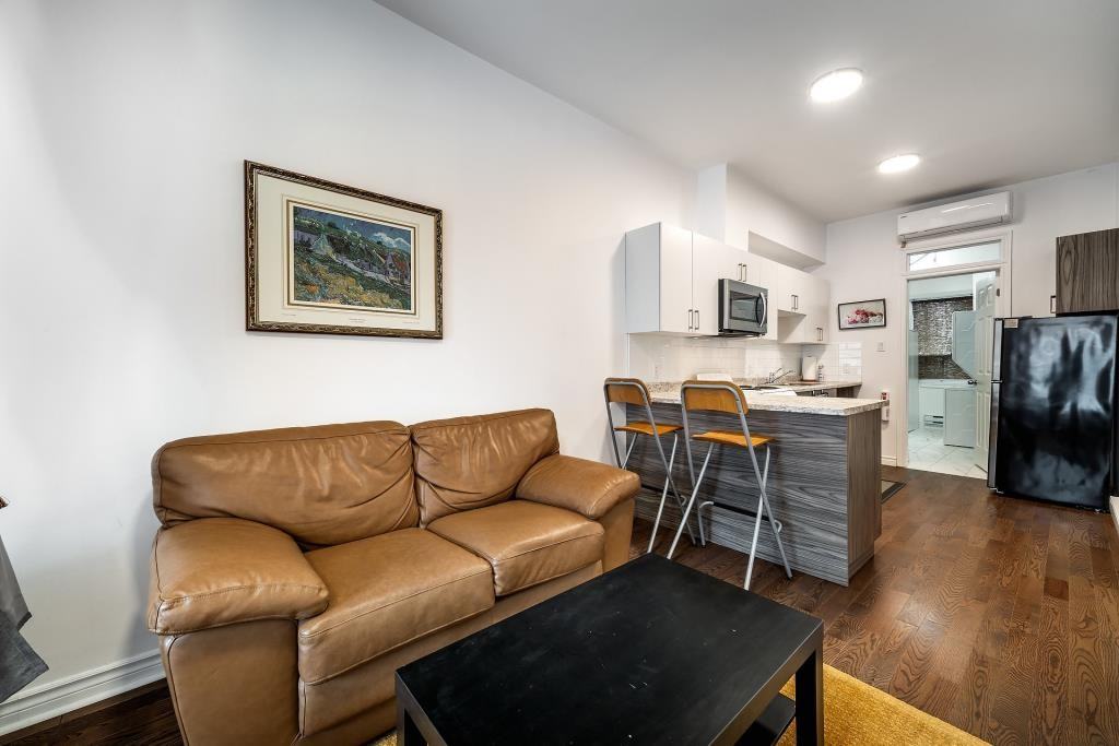 2311 Rue Ontario E #2 - Photo 2 of 15