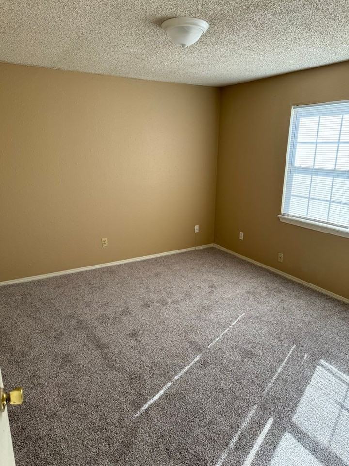 401 401 SE 12th Ave. - 401 SE 12th Ave. - Photo 2 of 6