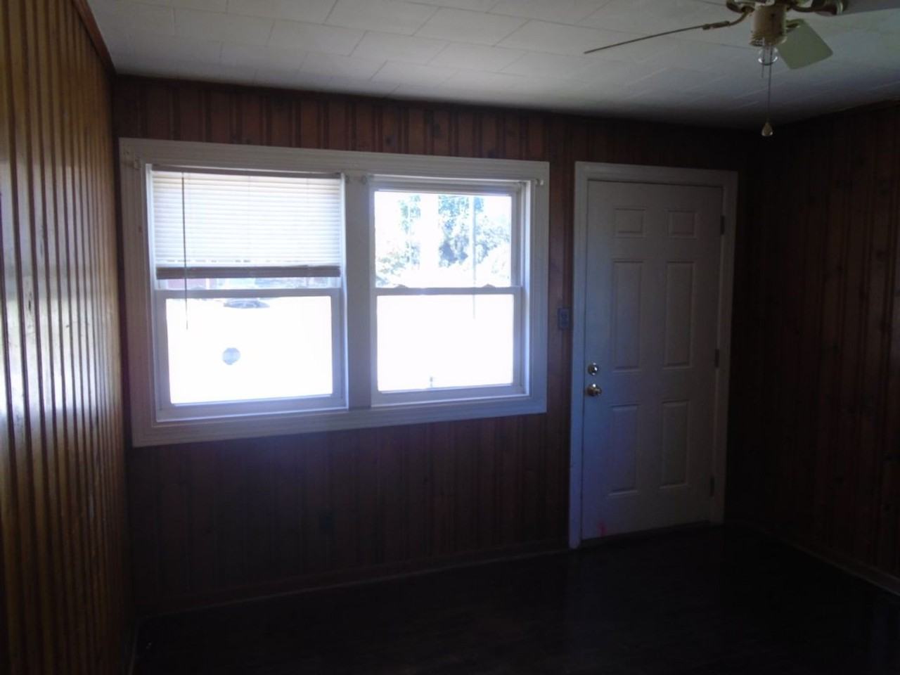 324 Old Shaw Rd - Photo 2 of 8