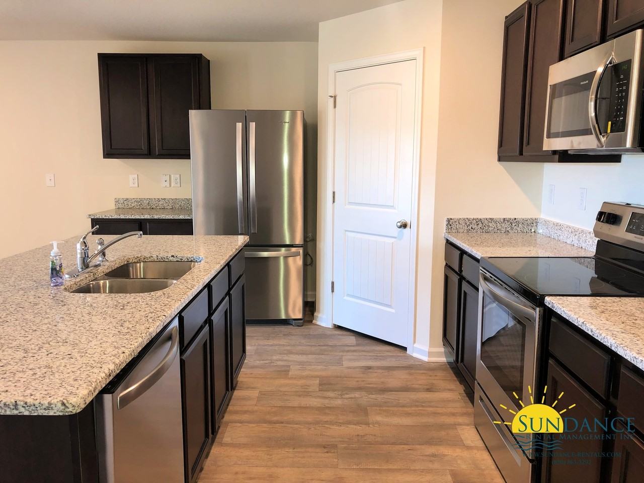 845 Moorhen Way - Photo 3 of 17