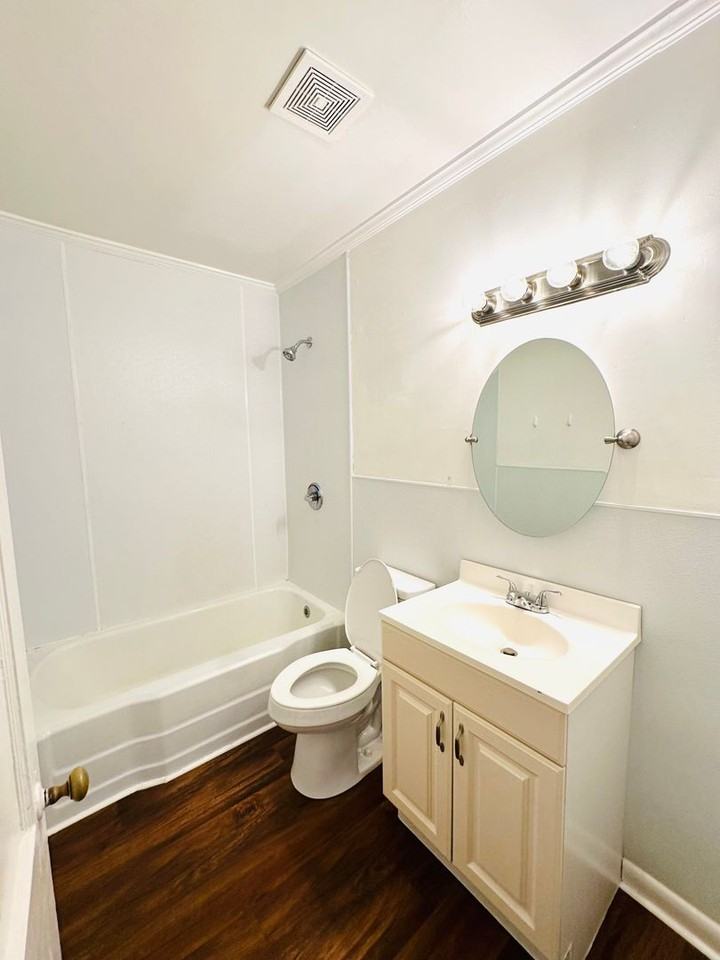 1801 N Troup St - Photo 7 of 7