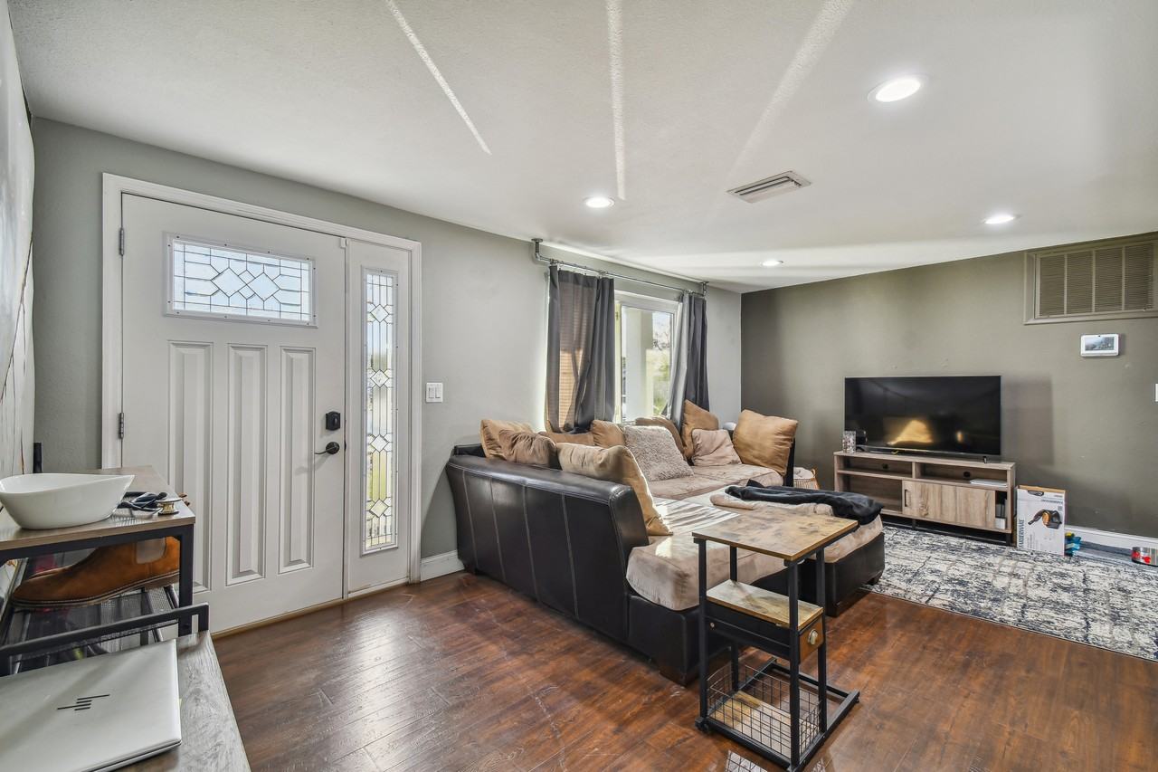 3257 Masonville Loop #NA - Photo 3 of 16