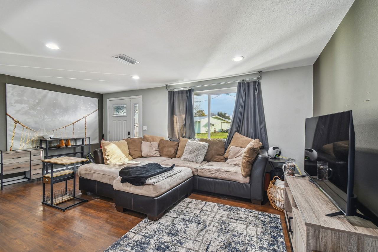 3257 Masonville Loop #NA - Photo 4 of 16