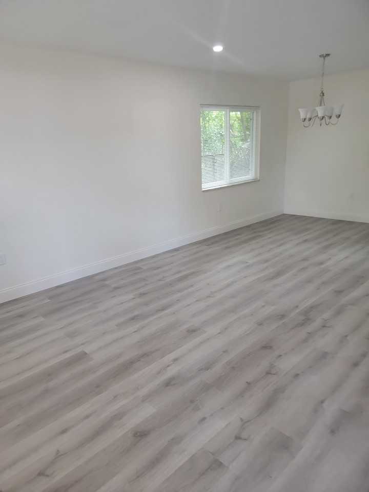 111 W 5th St #NA - Photo 2 of 3