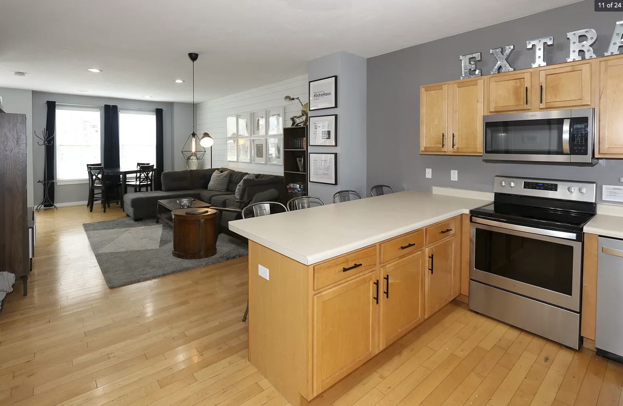584 N 800 W #584 - Photo 3 of 24