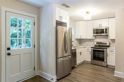 1744 Cambridge AvenueUnit 02 #02 - Photo 2 of 11