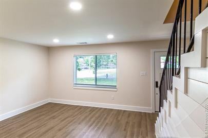 1744 Cambridge AvenueUnit 02 #02 - Photo 6 of 11