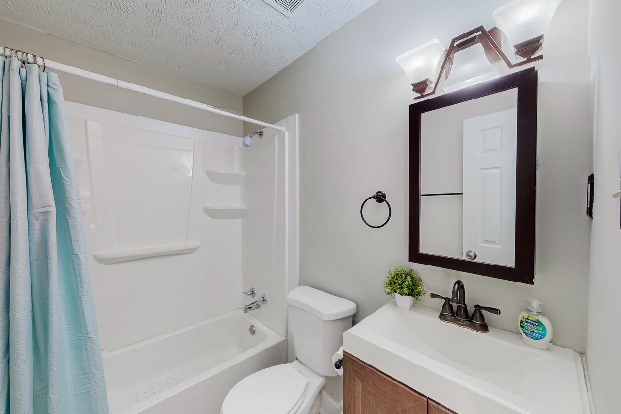 Peartree Lane - Photo 2 of 18