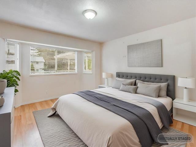 9335 152A Street - Photo 3 of 10