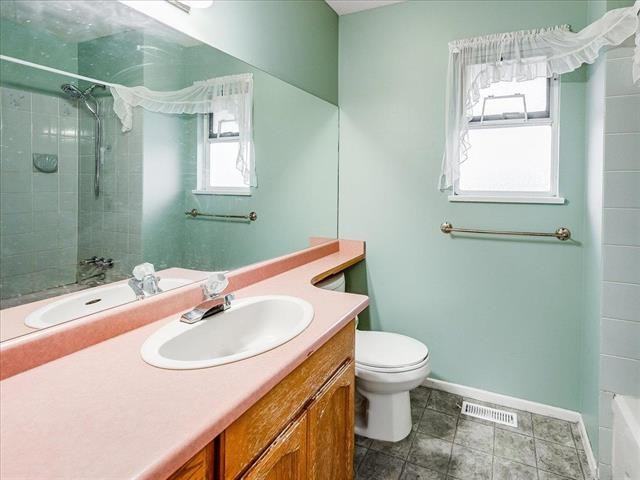 9335 152A Street - Photo 5 of 10