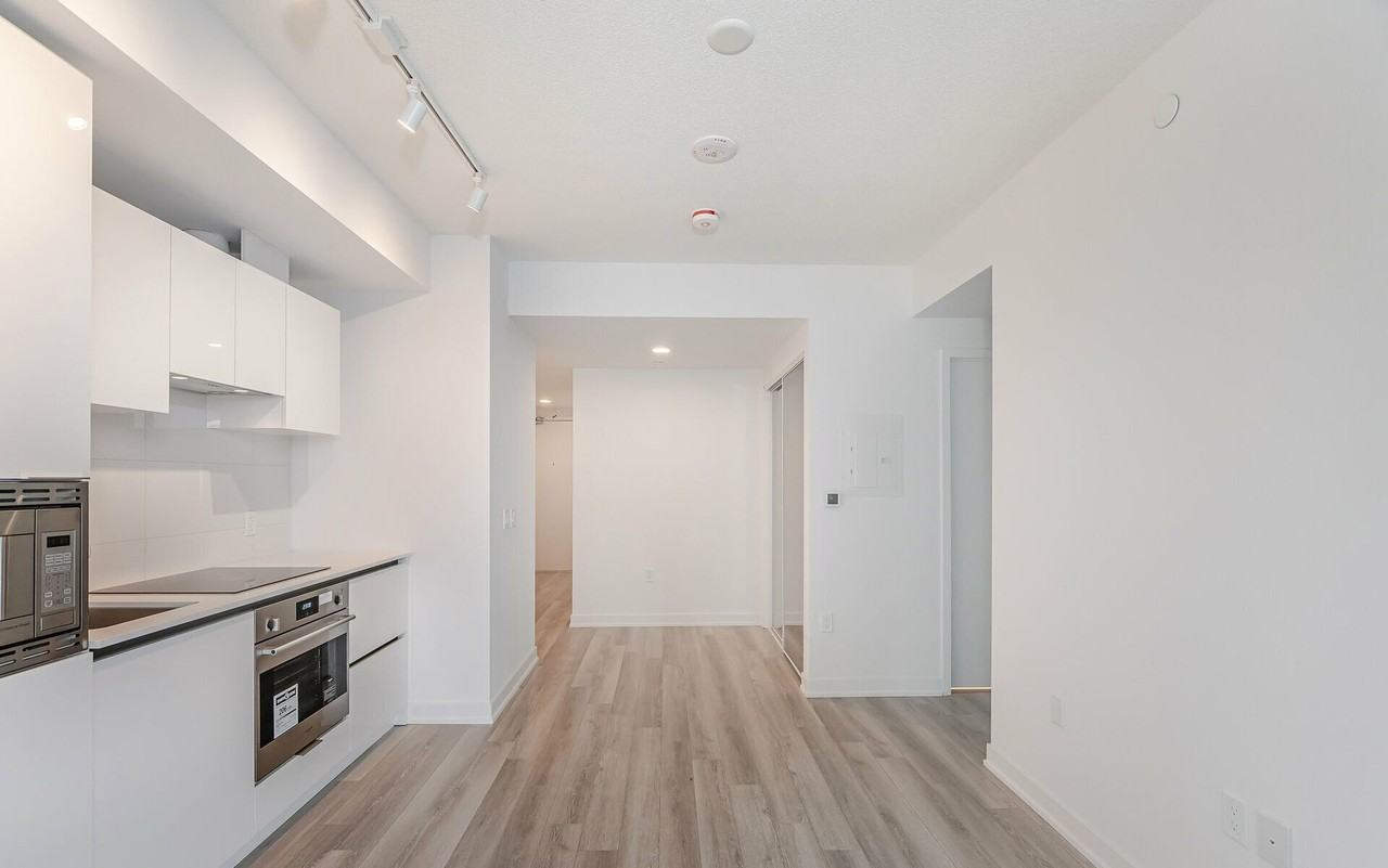 230 Simcoe Street #2220 - Photo 5 of 14