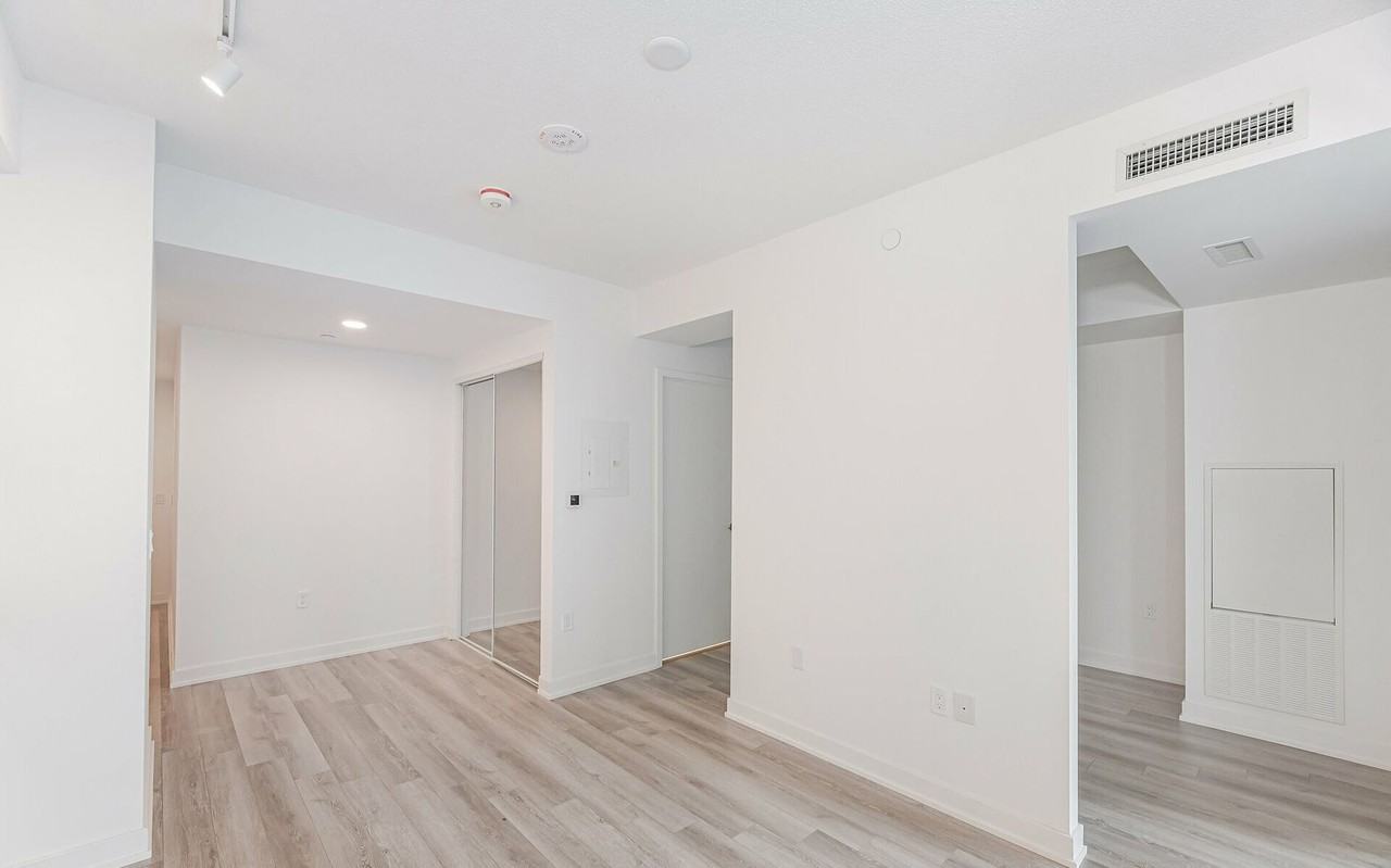 230 Simcoe Street #2220 - Photo 6 of 14