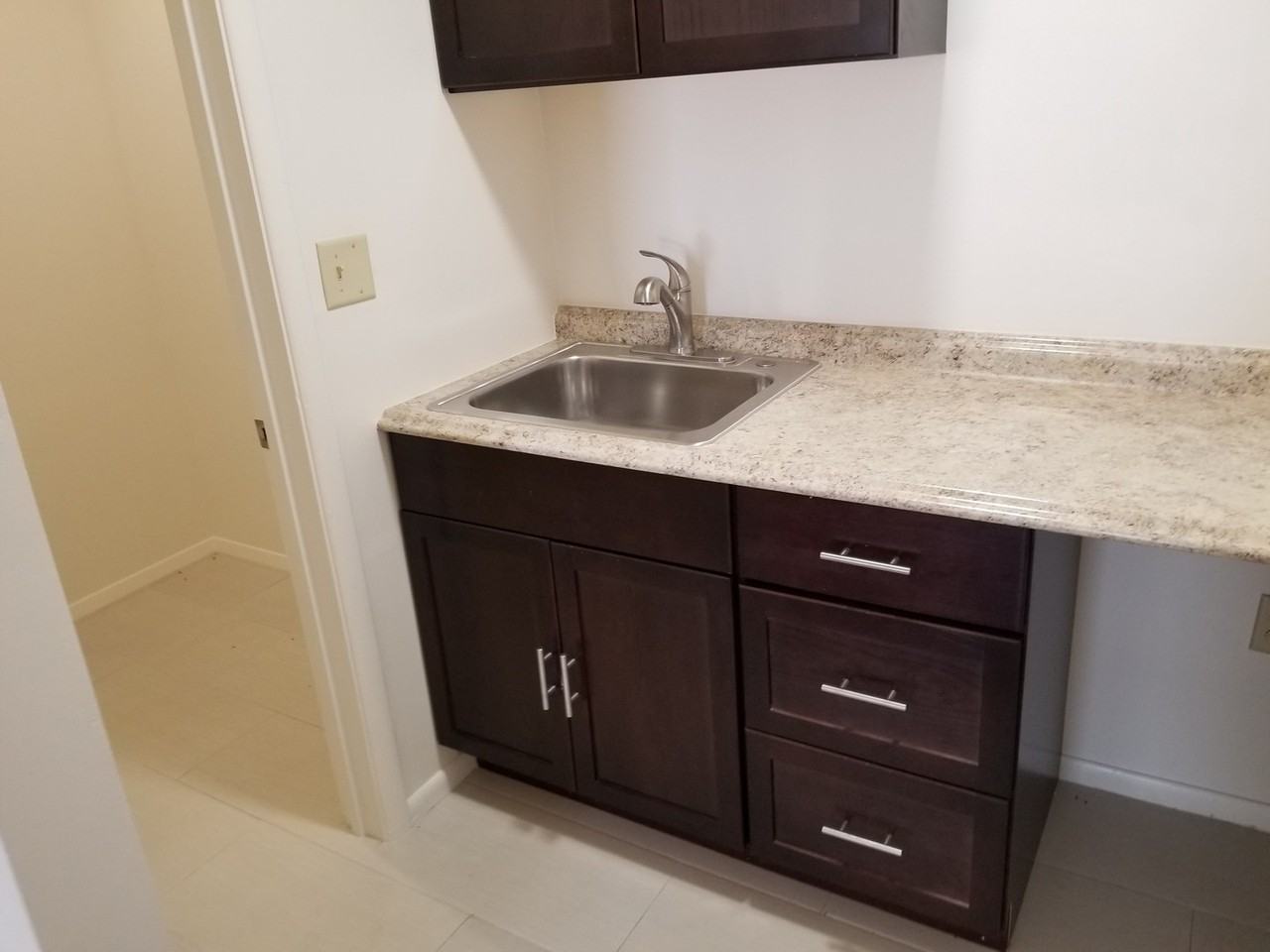 French-Annex Apartments 15 N. 5th - Photo 4 of 4