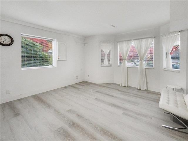 93 Ave & 152 St - Photo 4 of 7