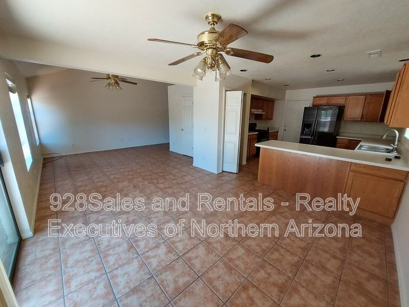 3042 N Joy Ln - Photo 2 of 10