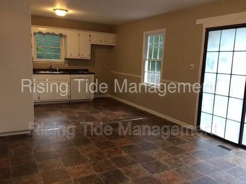 5757 Walnut Grove Rd - Photo 3 of 12