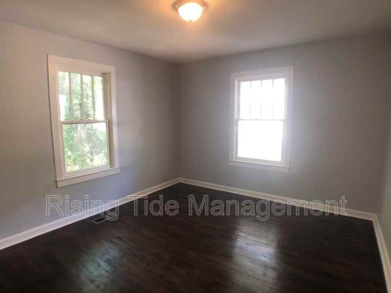 3716 42nd St N - Photo 3 of 10