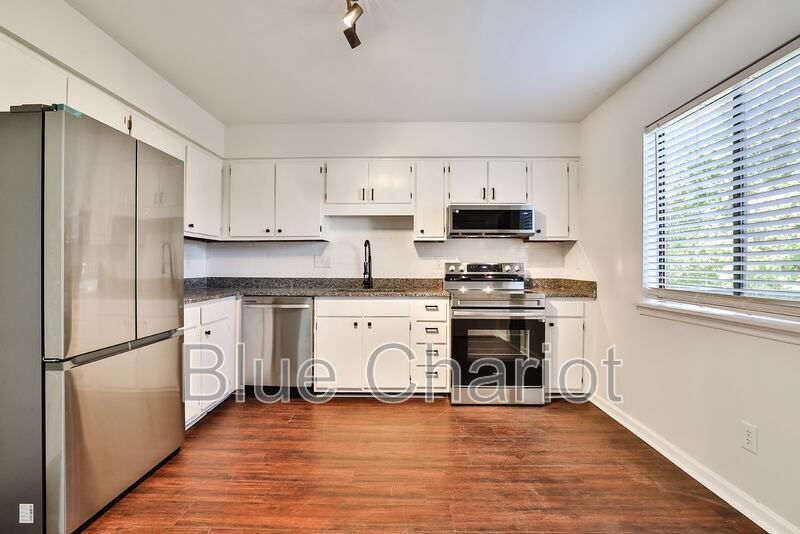 1000 Fargo St #E3 - Photo 7 of 30