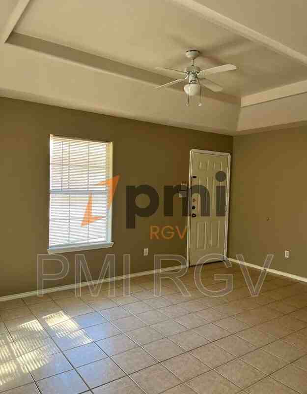 1913 Villa Linda Ave #3 - Photo 3 of 20