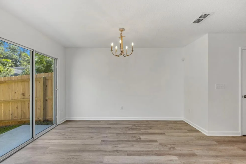 3593 Drexel St - Photo 3 of 16