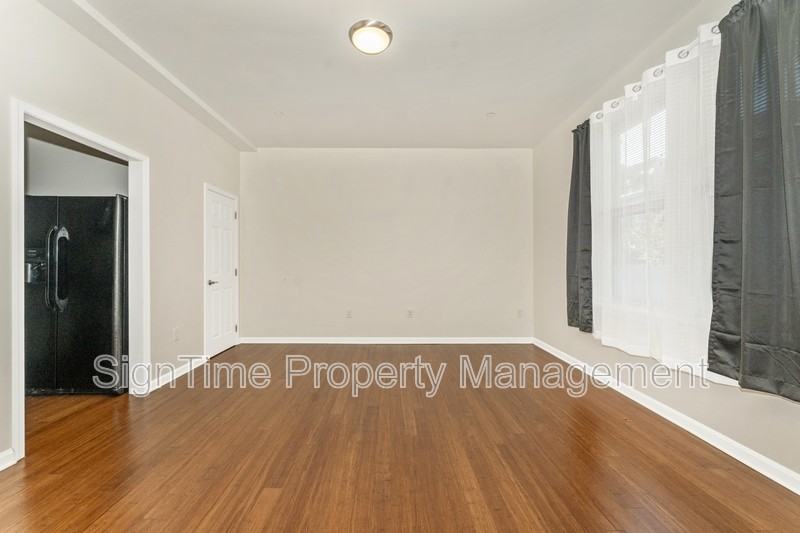 44 E Franklin St #1W - Photo 7 of 50