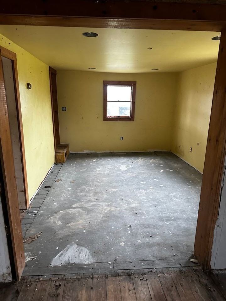 15610 Cresap Ave - Photo 5 of 5