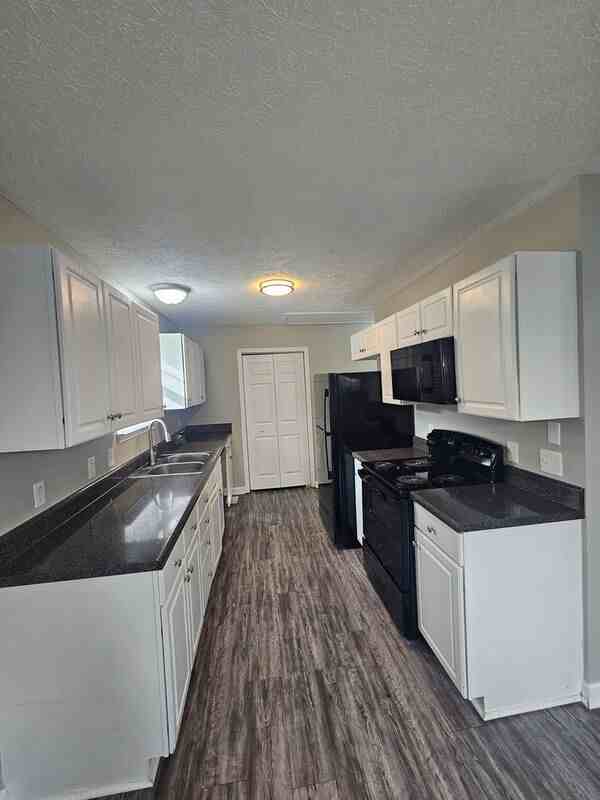 511 Hayes St - Photo 3 of 20