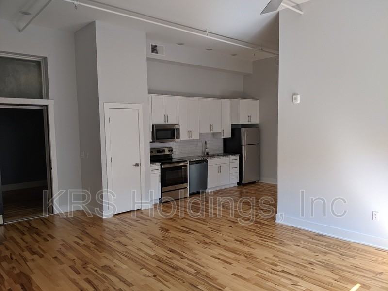 306 N Road St #202 - Photo 3 of 5