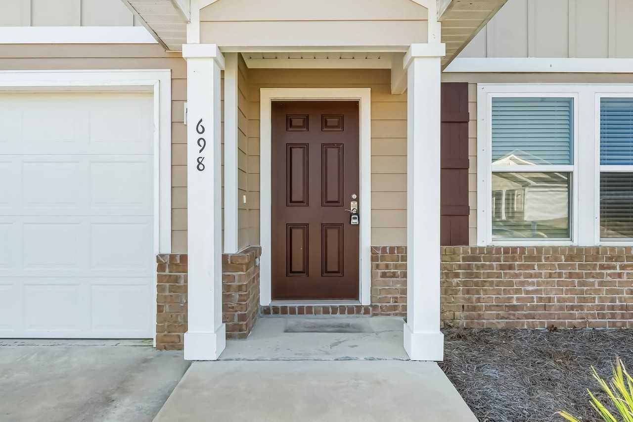 698 Whispering Creek Ave - Photo 3 of 36