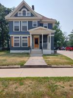 featured image of 915 1st Dr Nw