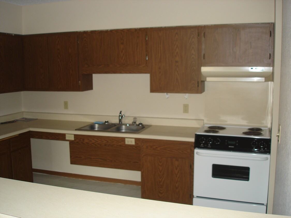 North Villa Apartments - Photo 3 of 9