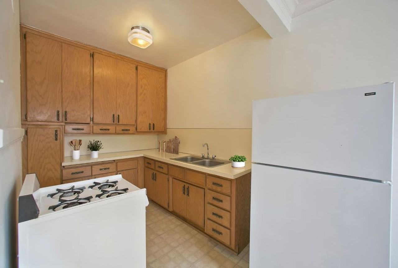 2600 Pleasant Ave S - Photo 3 of 14