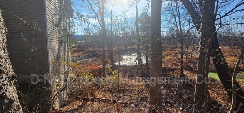 116 Knight St #101 - Photo 2 of 9