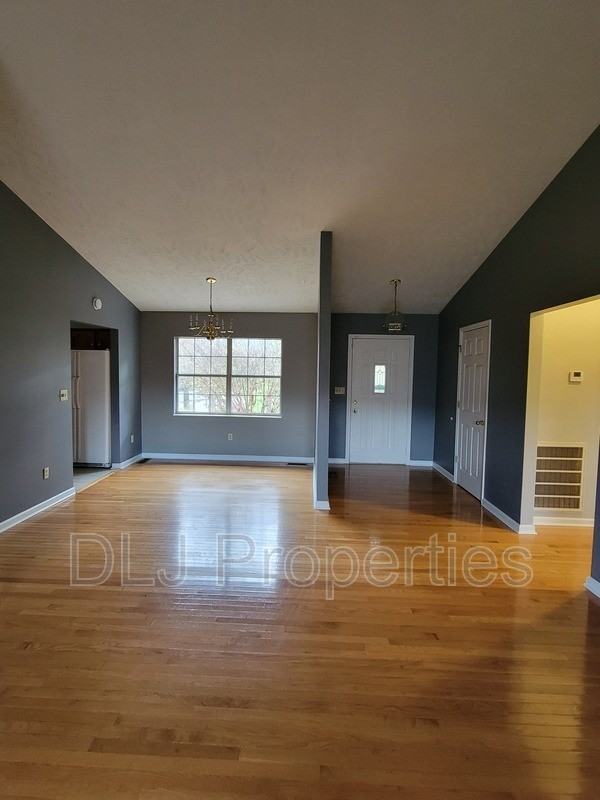 340 Piney Rd - Photo 4 of 12