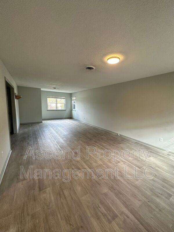 1801 Bailey Ave #B - Photo 2 of 10