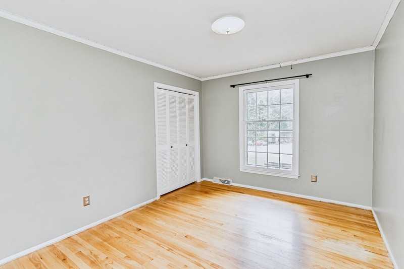 300 Long Forest Cir - Photo 7 of 21