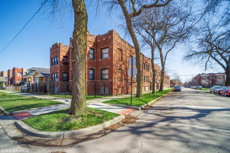 1052 W 78th St #2 - Photo 2 of 10