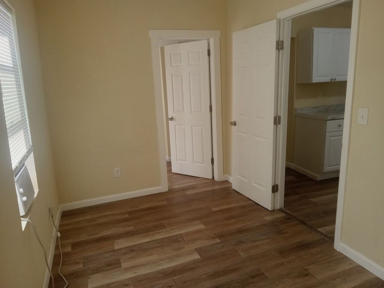 2030 12th Ave S - Photo 3 of 9