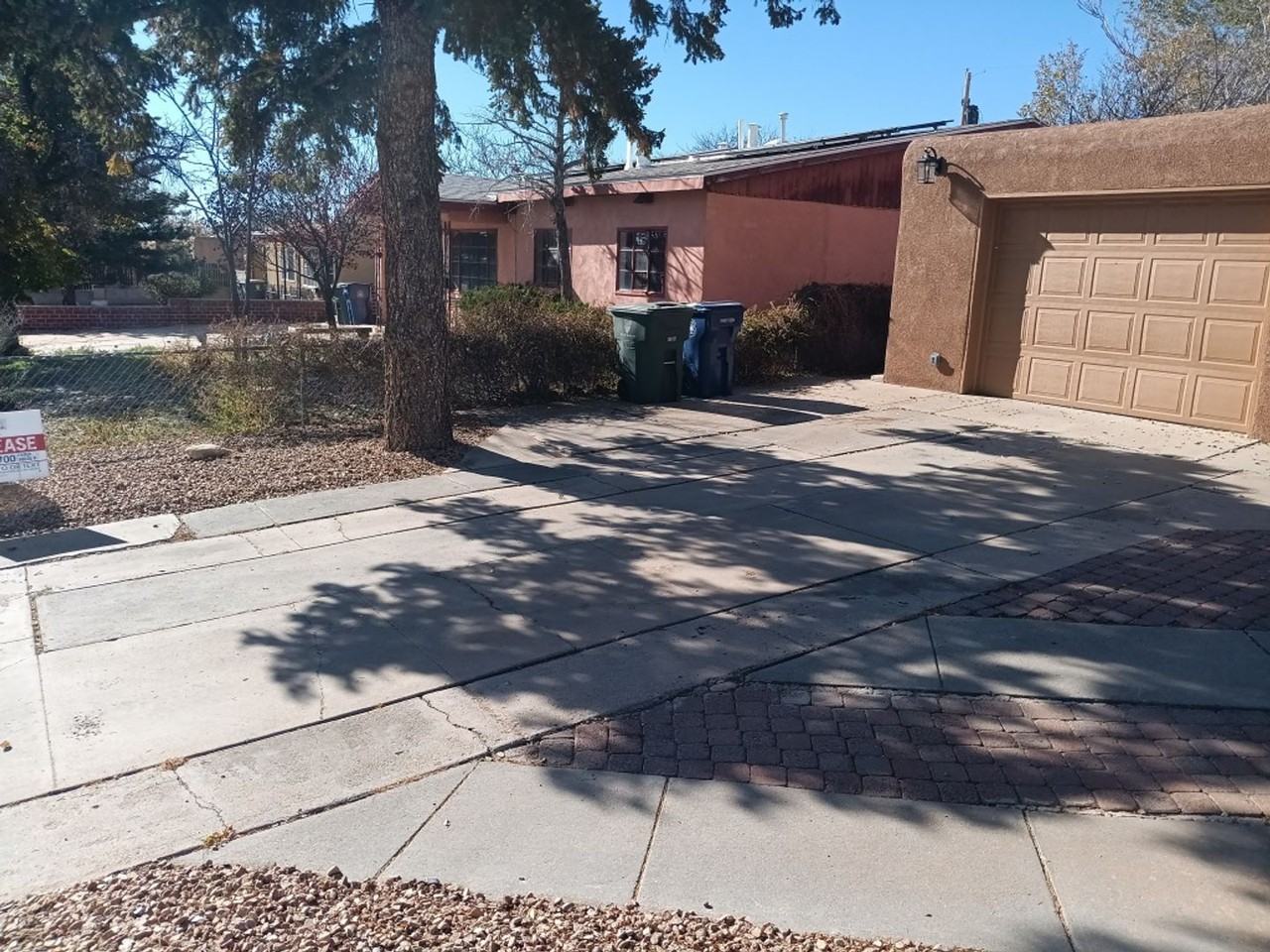 1016 Velarde Rd - Photo 2 of 33