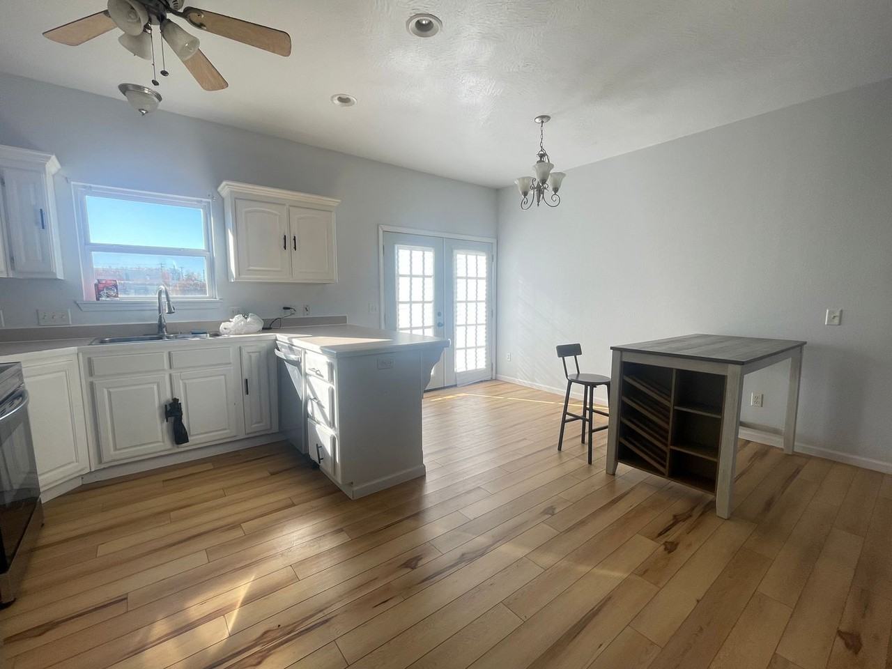 403 E Magnolia Ct - Photo 3 of 20