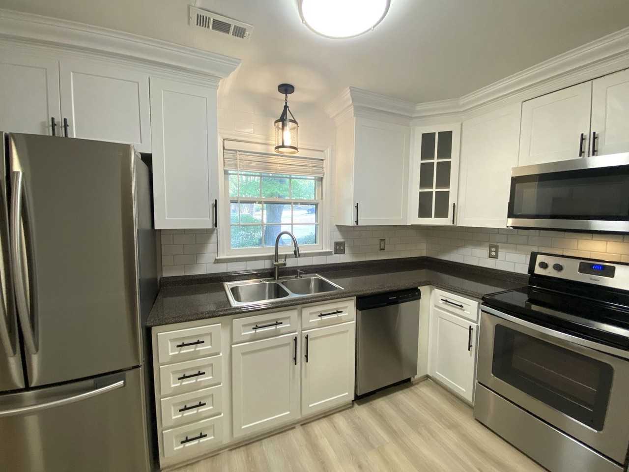 2628 Windy Xing - Photo 2 of 19